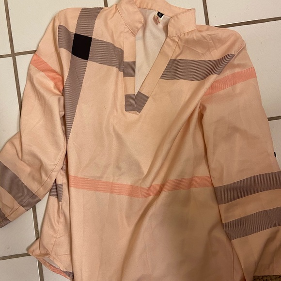 Tops - Pink plaid blouse